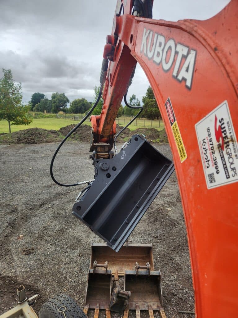 Excavator Mud Bucket Attachment Hire - Golden Plains Machine Hire